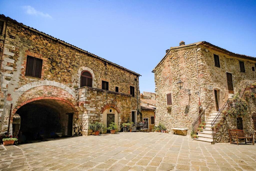 Inn Piazza In Montemerano, The Heart Of Tuscany Esterno foto