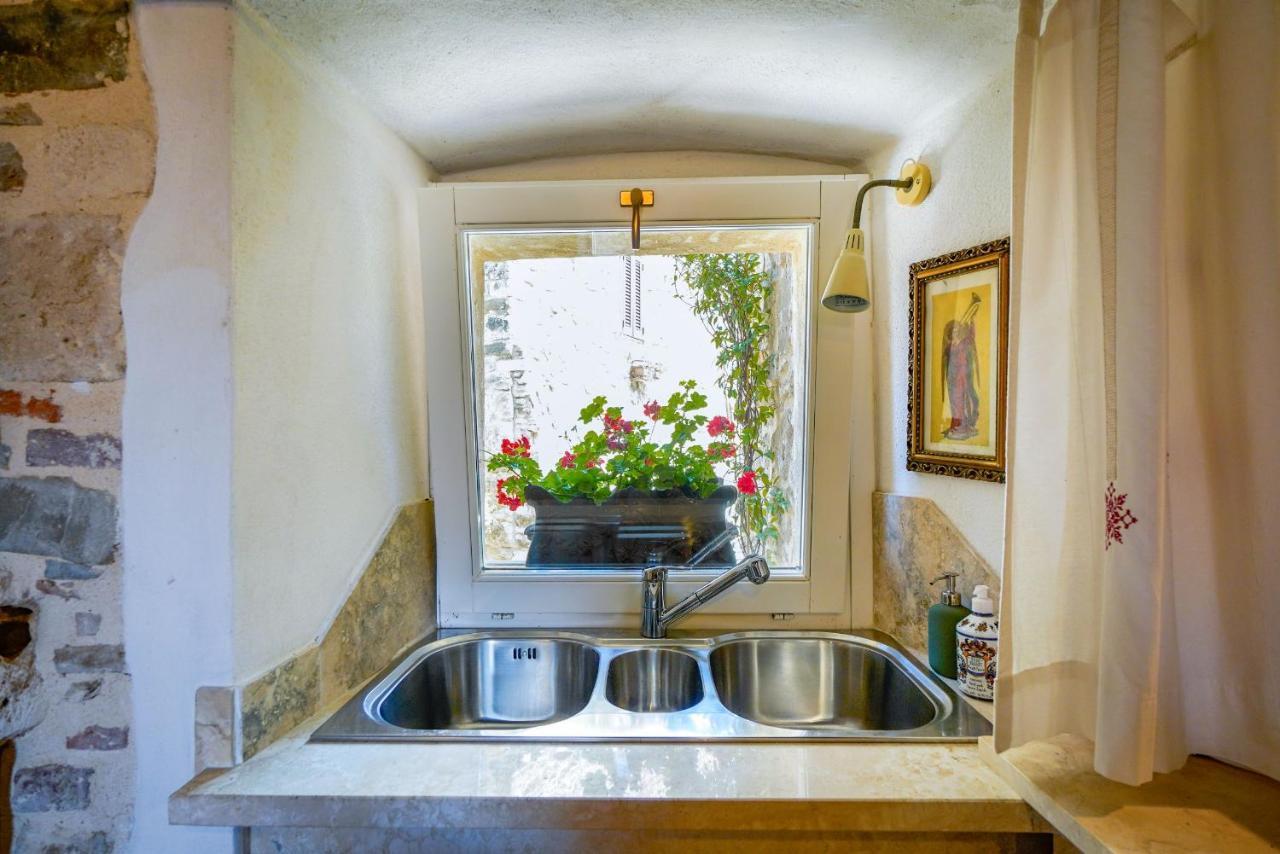 Inn Piazza In Montemerano, The Heart Of Tuscany Esterno foto